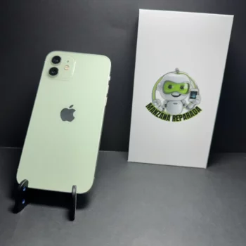 Imagen del iPhone 12 verde de 256GB reacondicionado